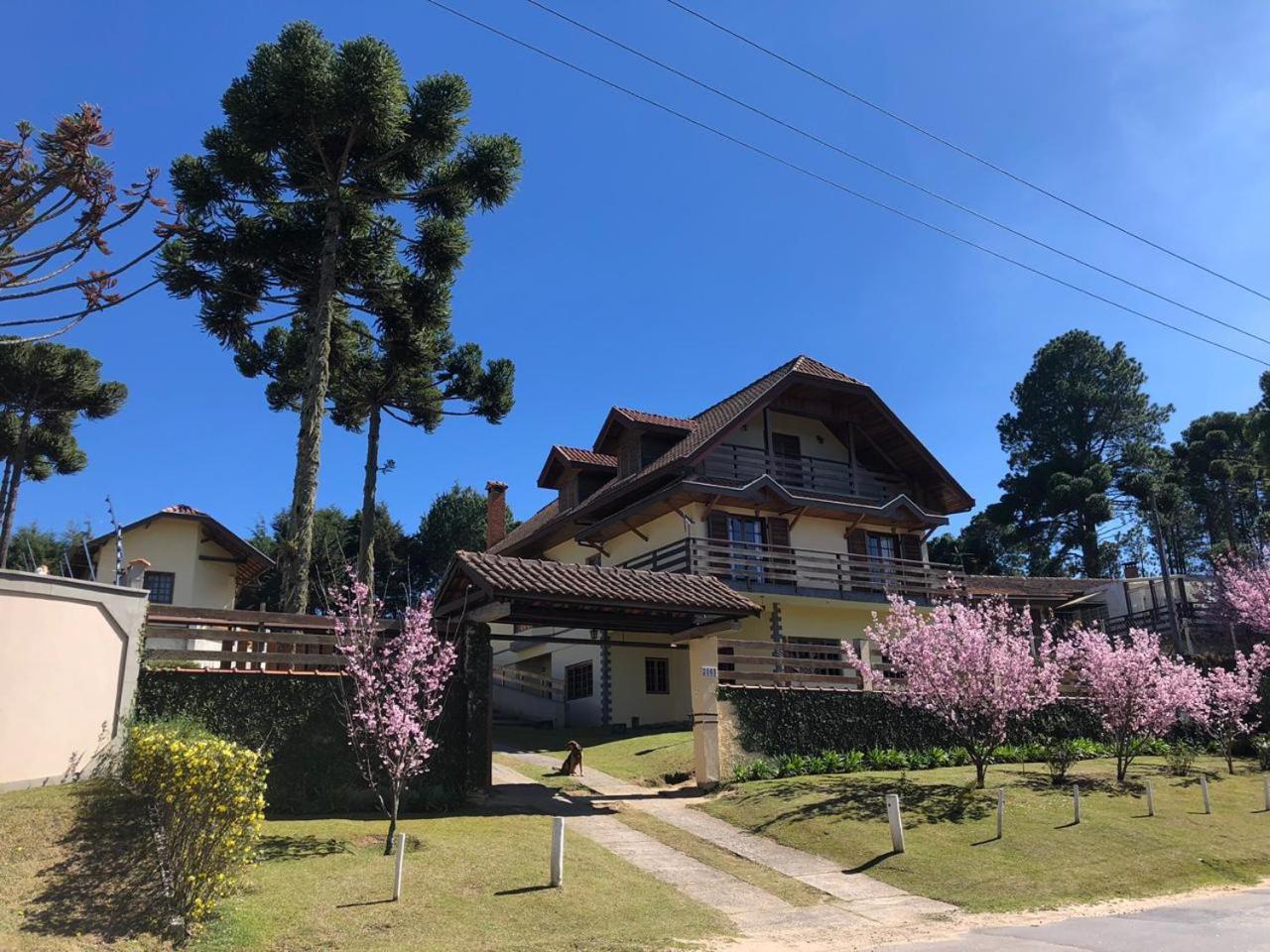 Chales Toca Dos Esquilos Campos do Jordao Luaran gambar